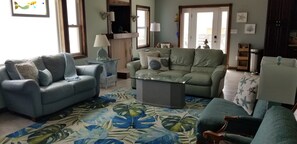 Smart TV, DVD player, stereo