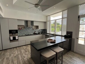 Fridge, microwave, oven, stovetop - Best location PC Resort - 200yards from best beach - HOT TUB (Punta Cana)