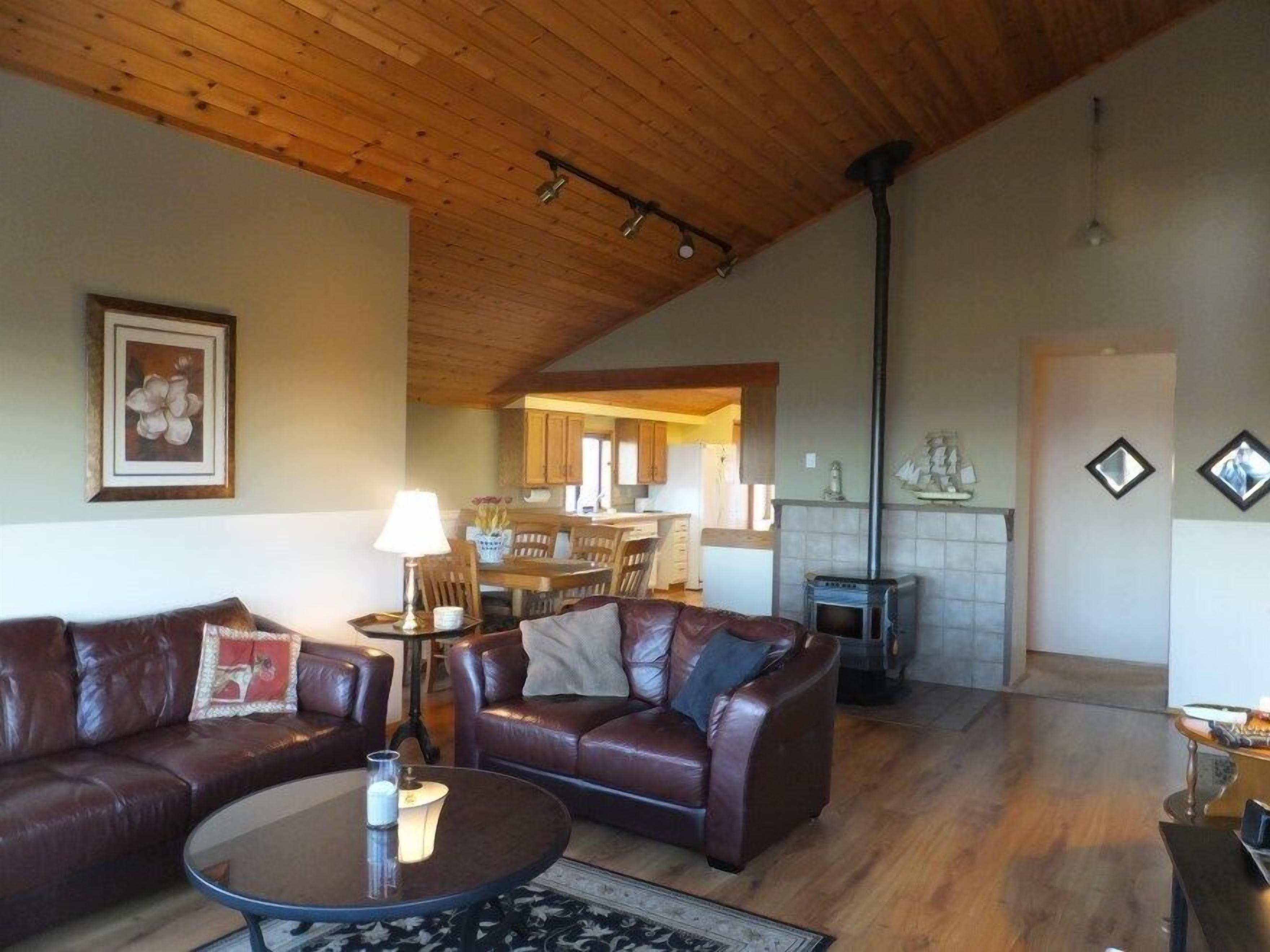 All Sunsets & Surf 4 bedrooms