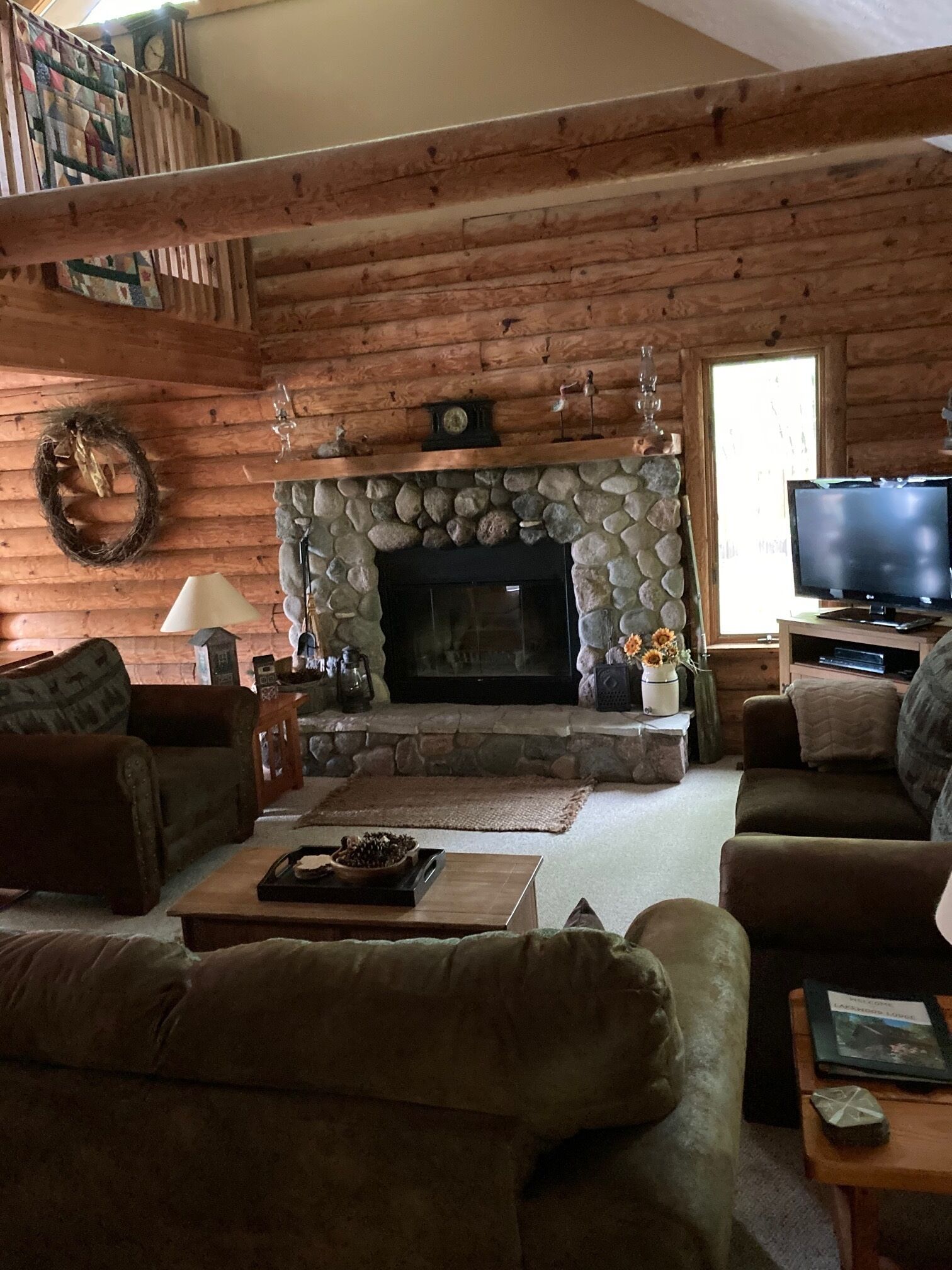 Lakewood Lodge on Beautiful Bass Lake #PSTR-22-016   6 adults 2 children