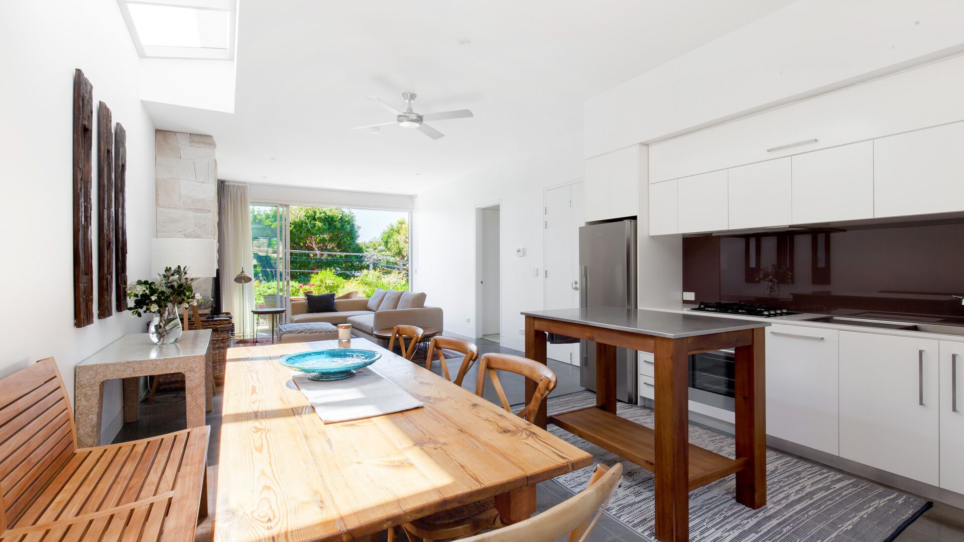 Manly Blue Retreat Apartment — image 10