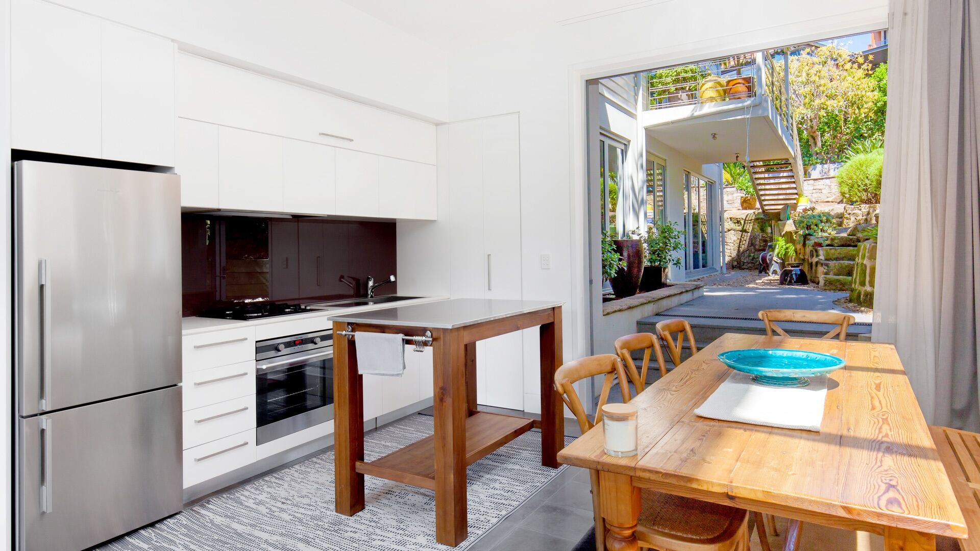 Manly Blue Retreat Apartment — image 8