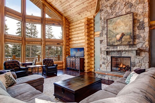 Ylellinen hirsimökki Viisi minuuttia Breckenridge-laskettelurinteistä - 4 Master Suites!