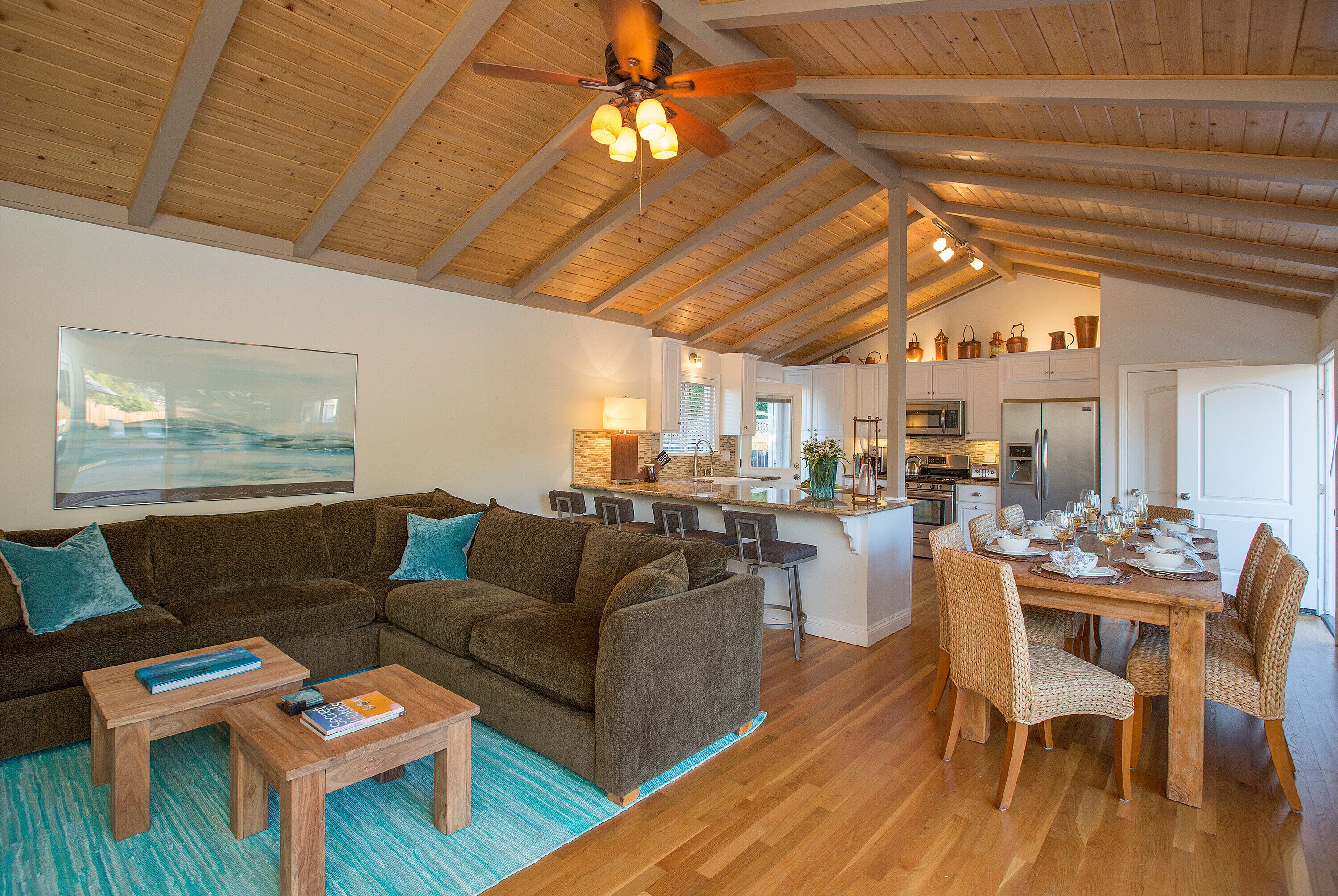 TV, fireplace, ping pong