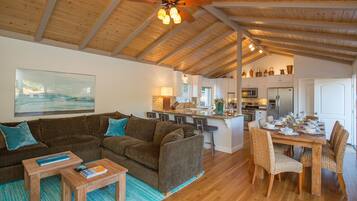 TV, fireplace, ping pong