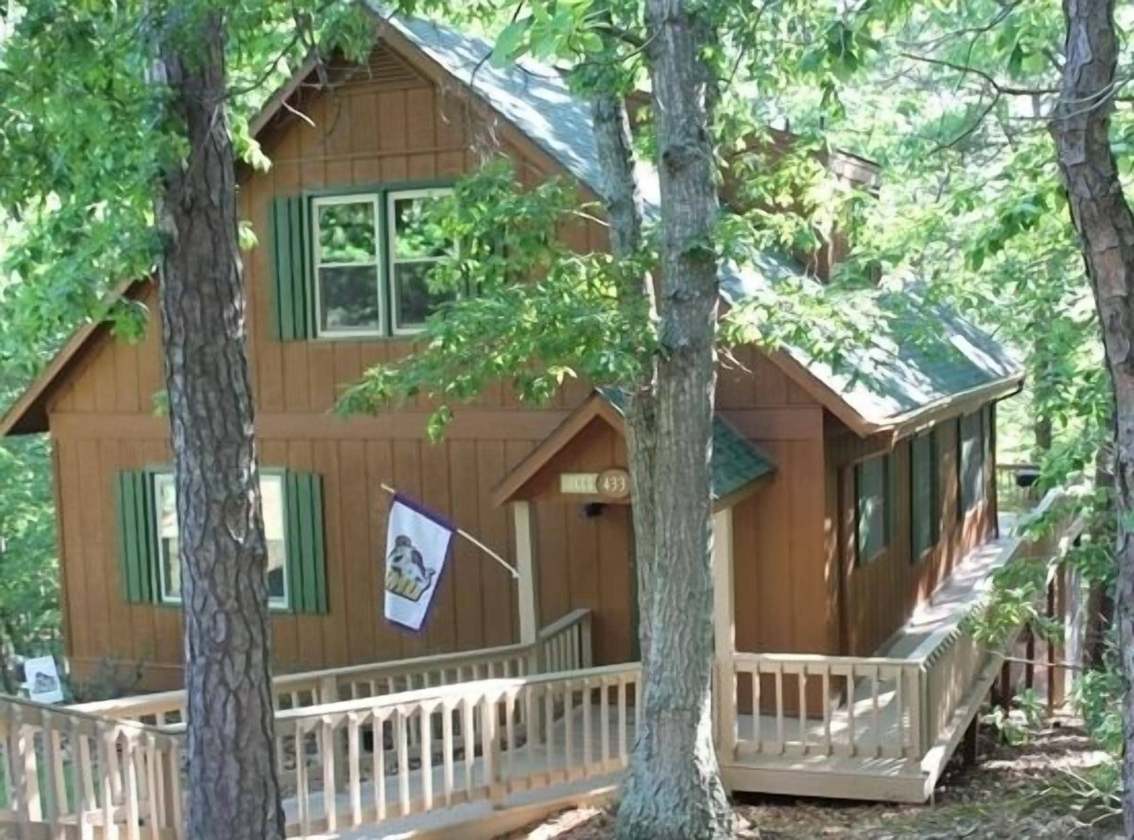 Duke's Den, A Storybook Mountain Getaway.