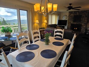 Dining - A Blowing Rock Property-Ideal for summer get-aways, fall colors, &winter skiing (Blowing Rock)