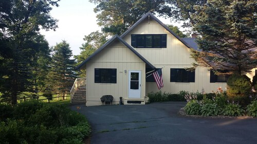 A Blowing Rock Property-Ideal for summer get-aways, fall colors, &winter skiing