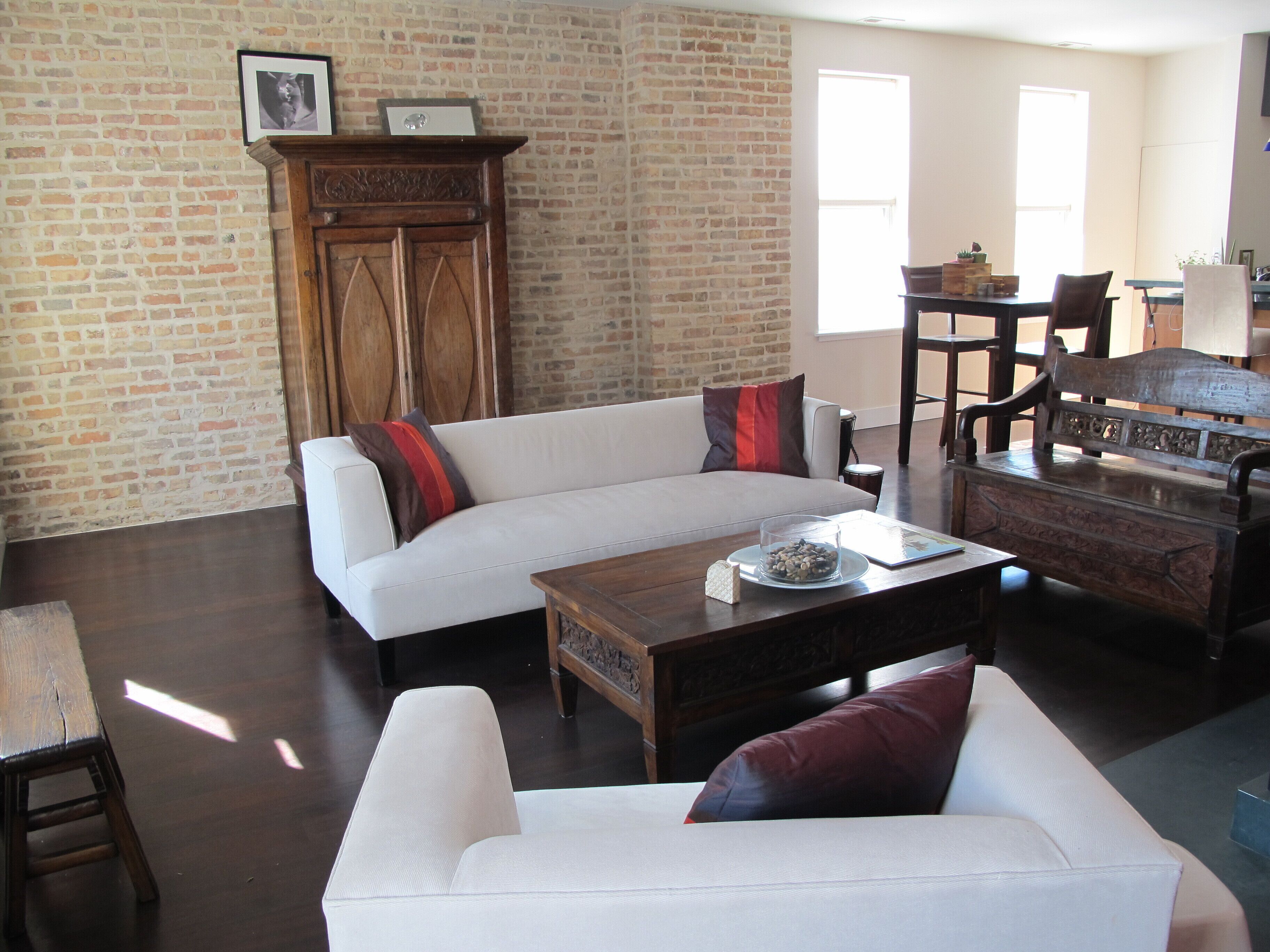 Urban Luxury Home In Downtown Chicago!