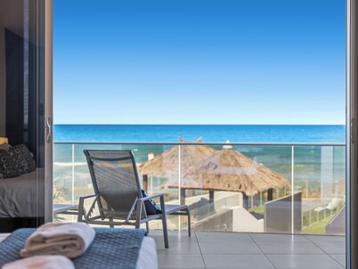 Beachfront #12 Beach Access, Pool, PetFriendly