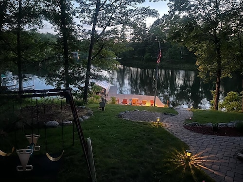Cozy Cabin on Rush Lake of the Whitefish Chain  