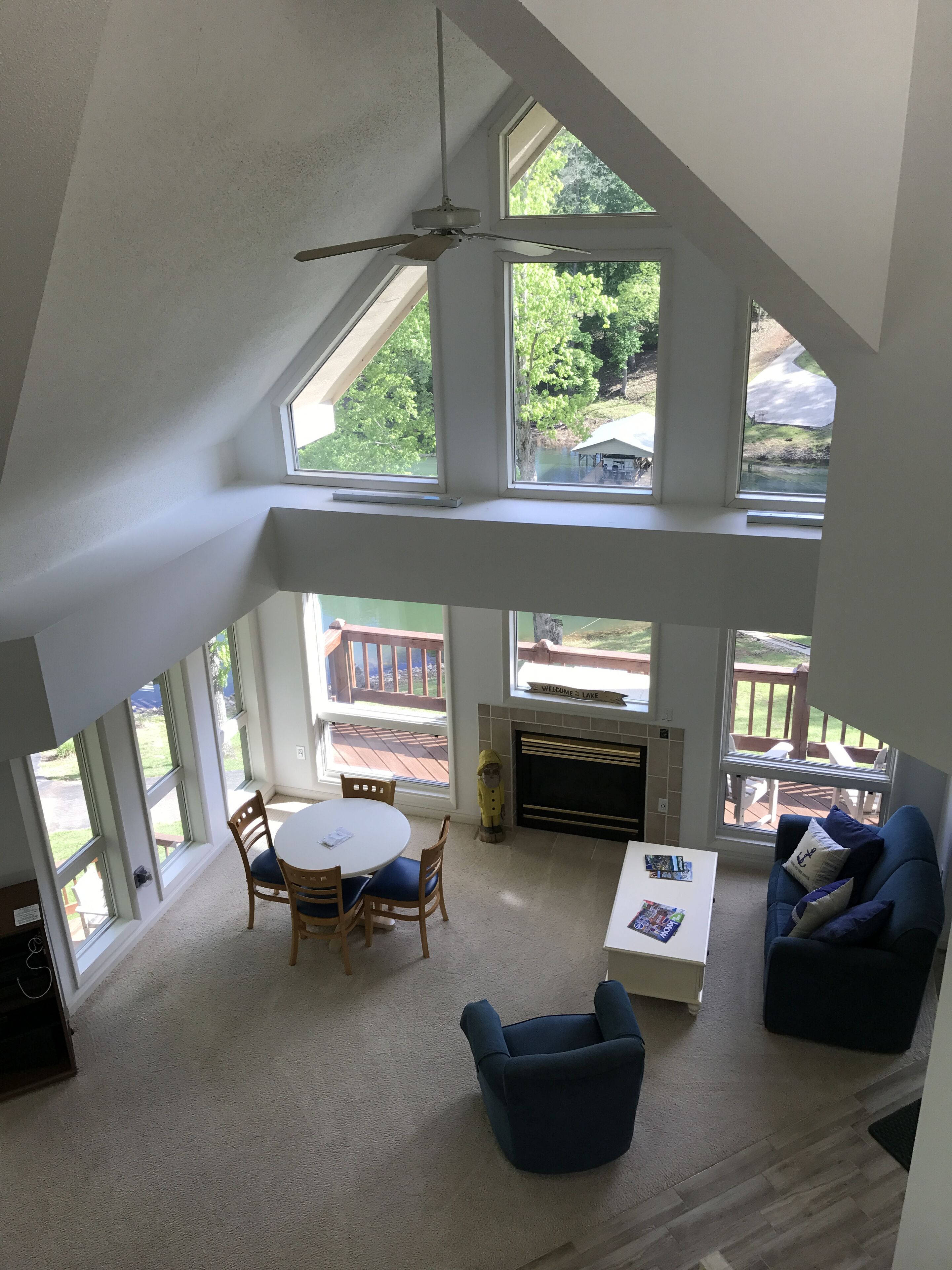 Czarnecky Home - Waterfront Home in Deerfield Resort, Dock, Hot Tub, Firepit