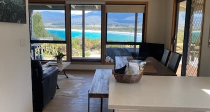 WOW! No better location.
Beachfront, private & tranquil. Unwind and reconnect...