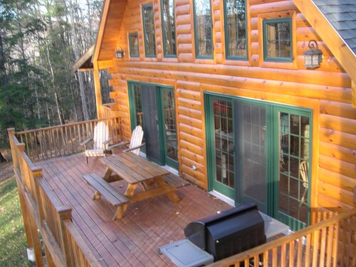 Charming log home, spacious yet cozy, nestled in the White Mountain region.