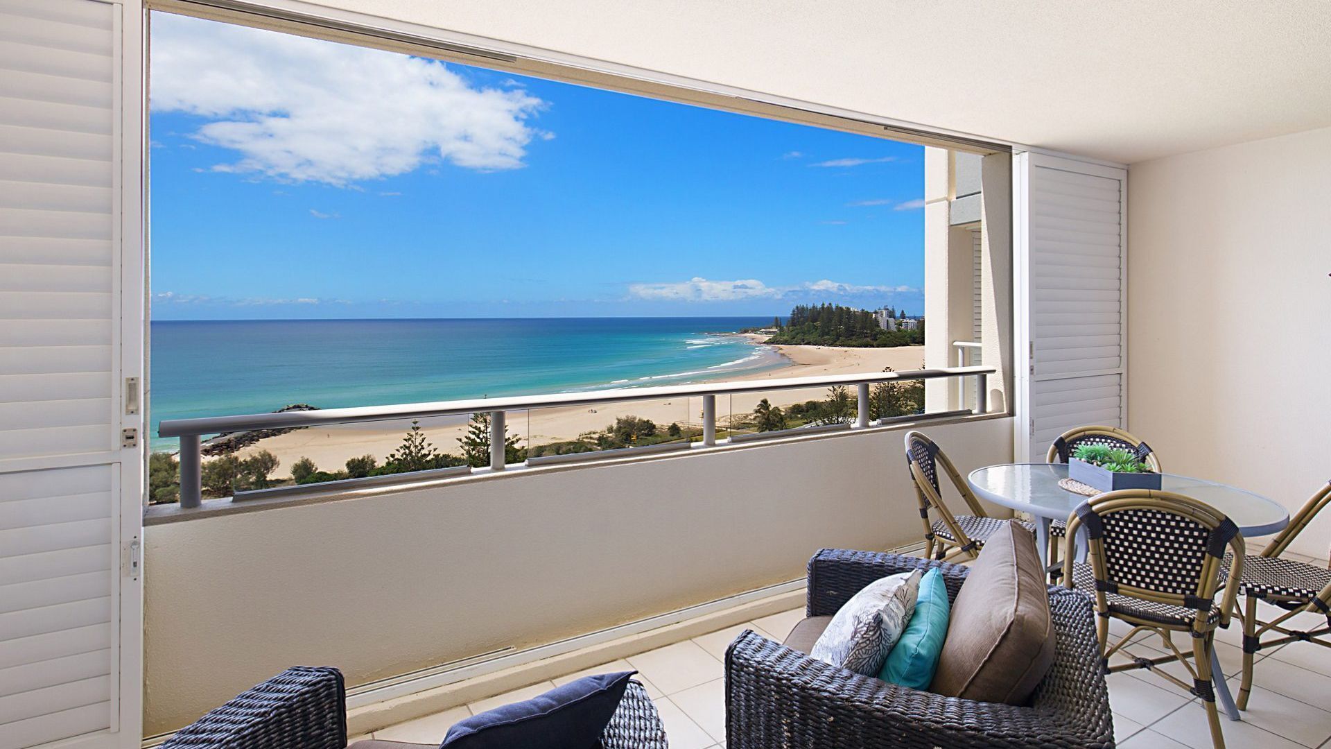 Blue C 1304 - Coolangatta Beachfront!