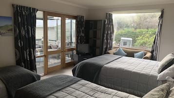 5 camere, ferro/asse da stiro, Wi-Fi