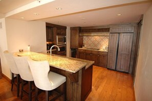 Private kitchen - St Regis Residence Club Aspen- 2BR, 2.5BA (Aspen)