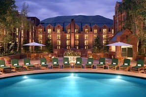 Outdoor pool - St Regis Residence Club Aspen- 2BR, 2.5BA (Aspen)