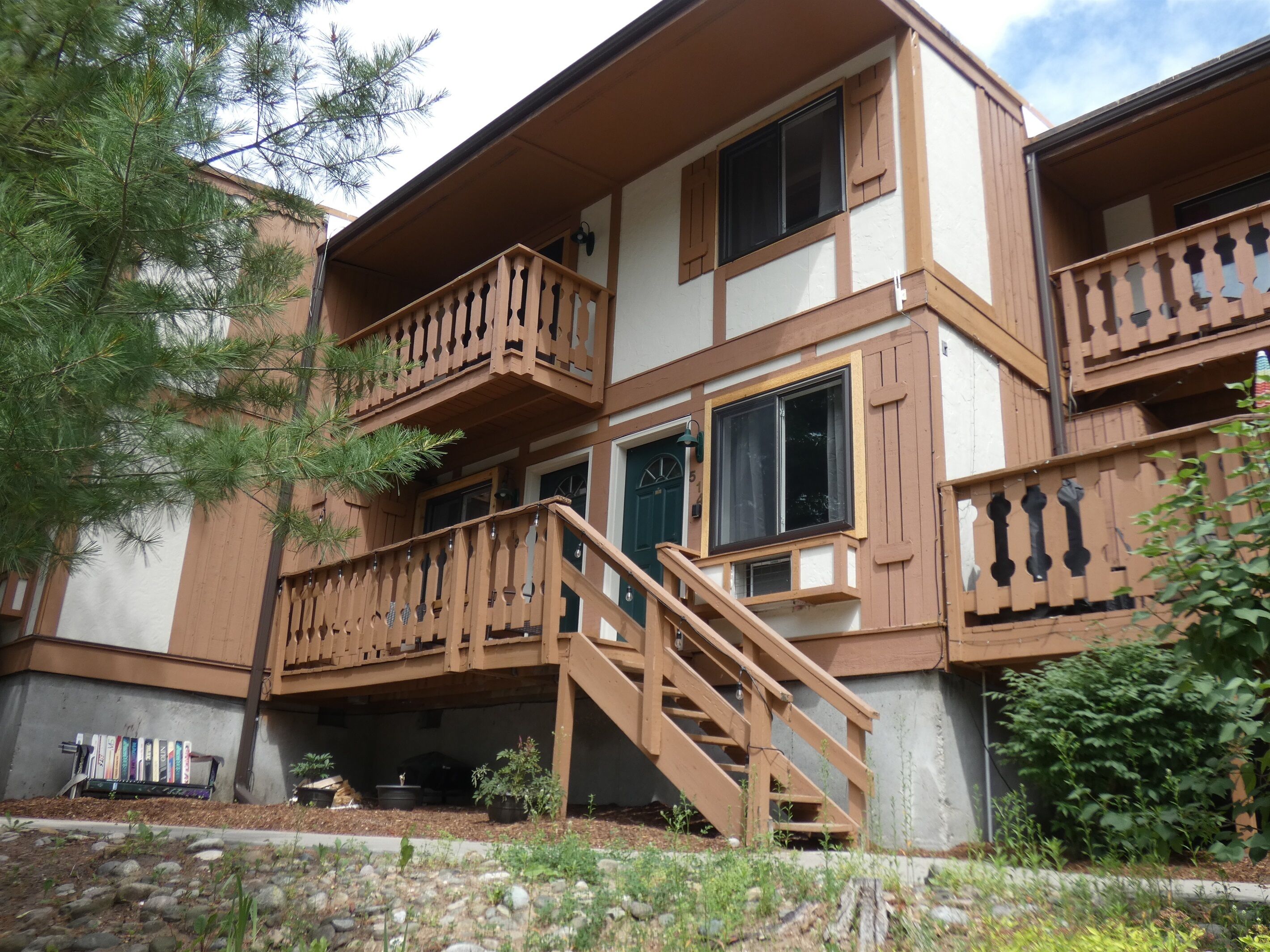 Schuss Bergrand Condo