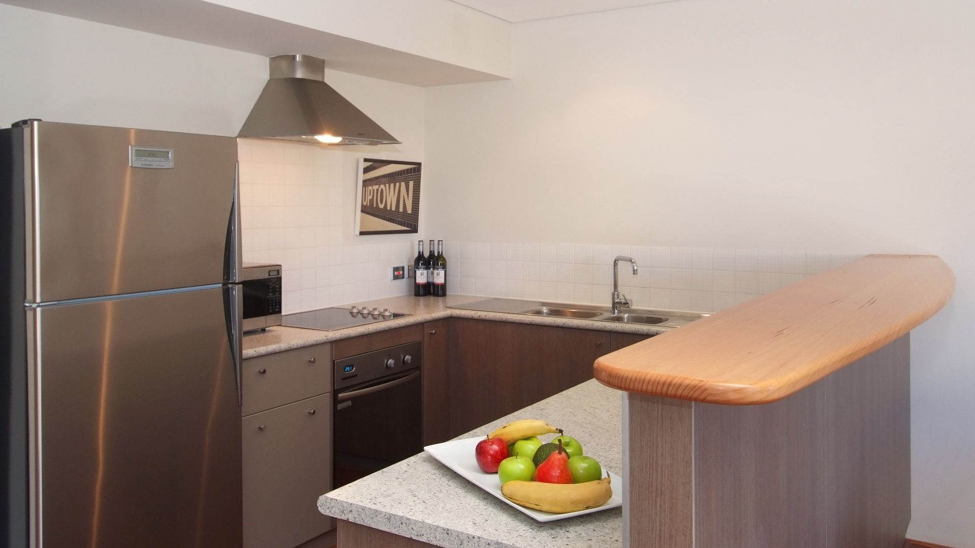 Uptown Apartment - Stylish Apartment in Town — image 8