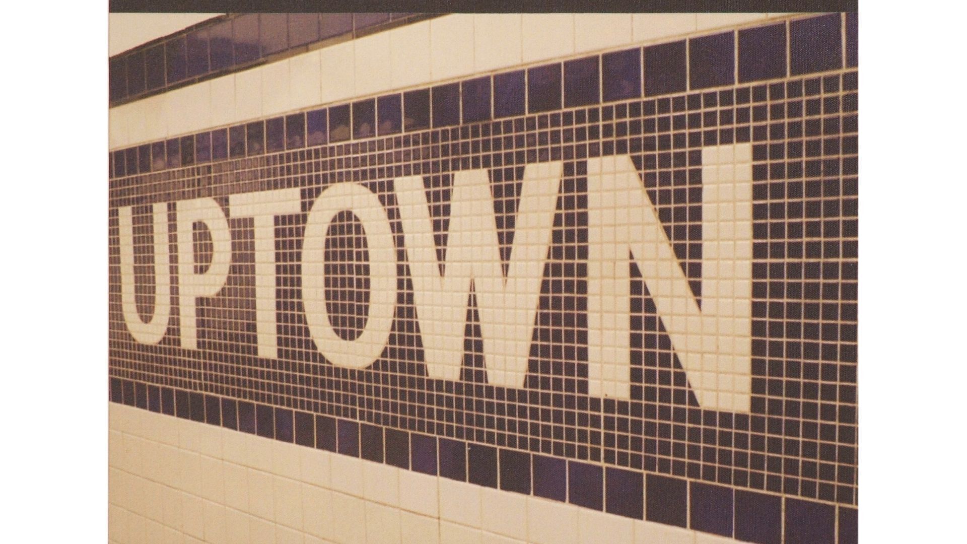 Uptown Apartment - Stylish Apartment in Town — image 9