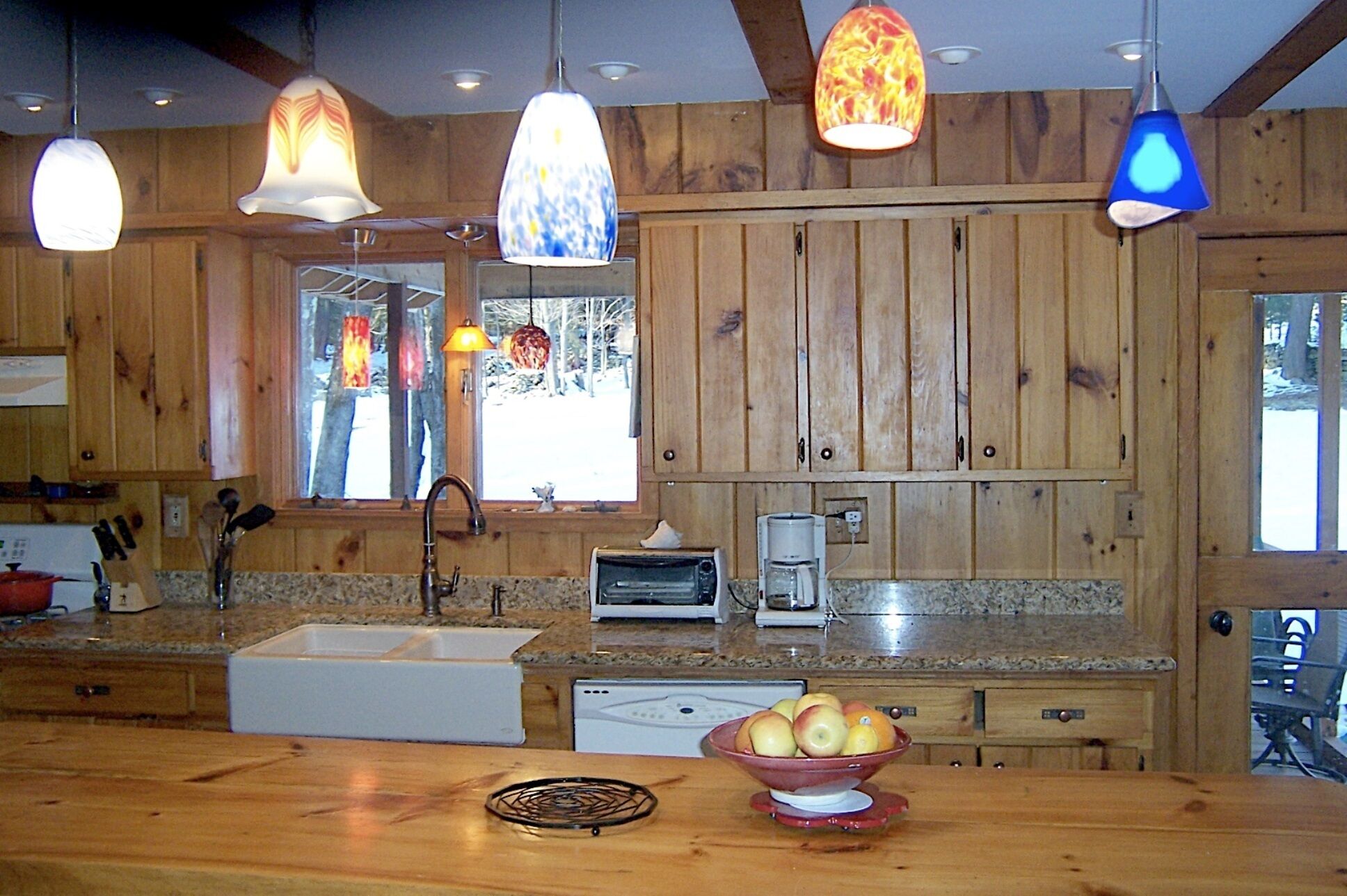 Secluded Cabin with Hot Tub - 5 Miles to Woodstock
