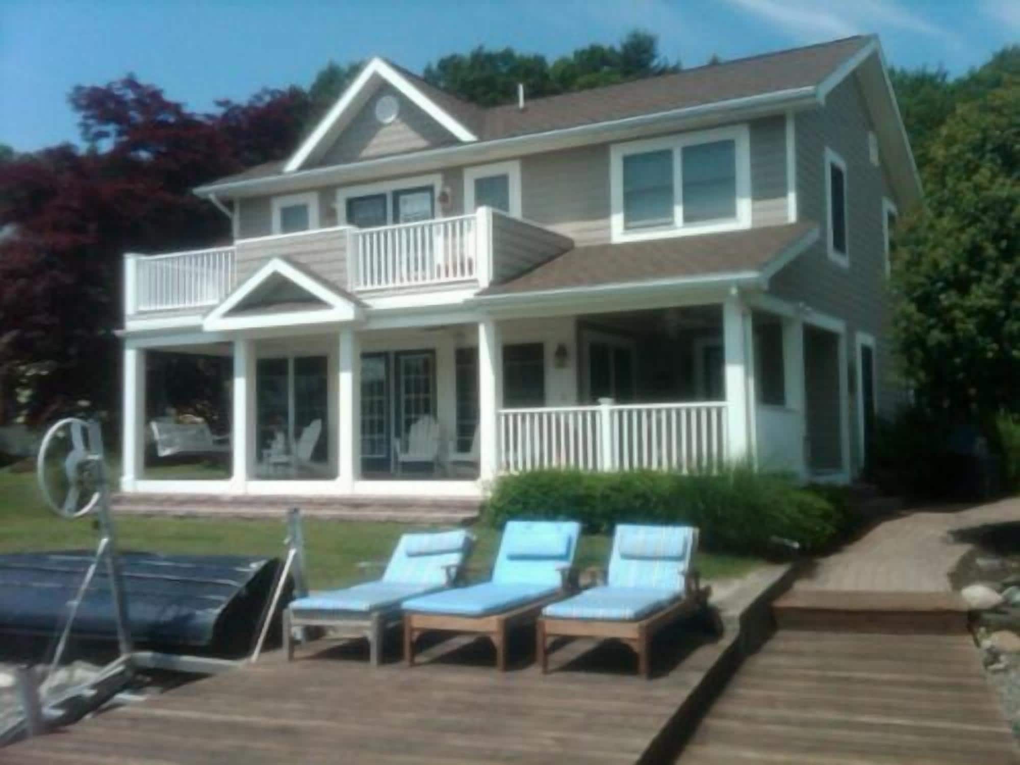 Luxury Waterfront WestSide-boating, fishing, wineries