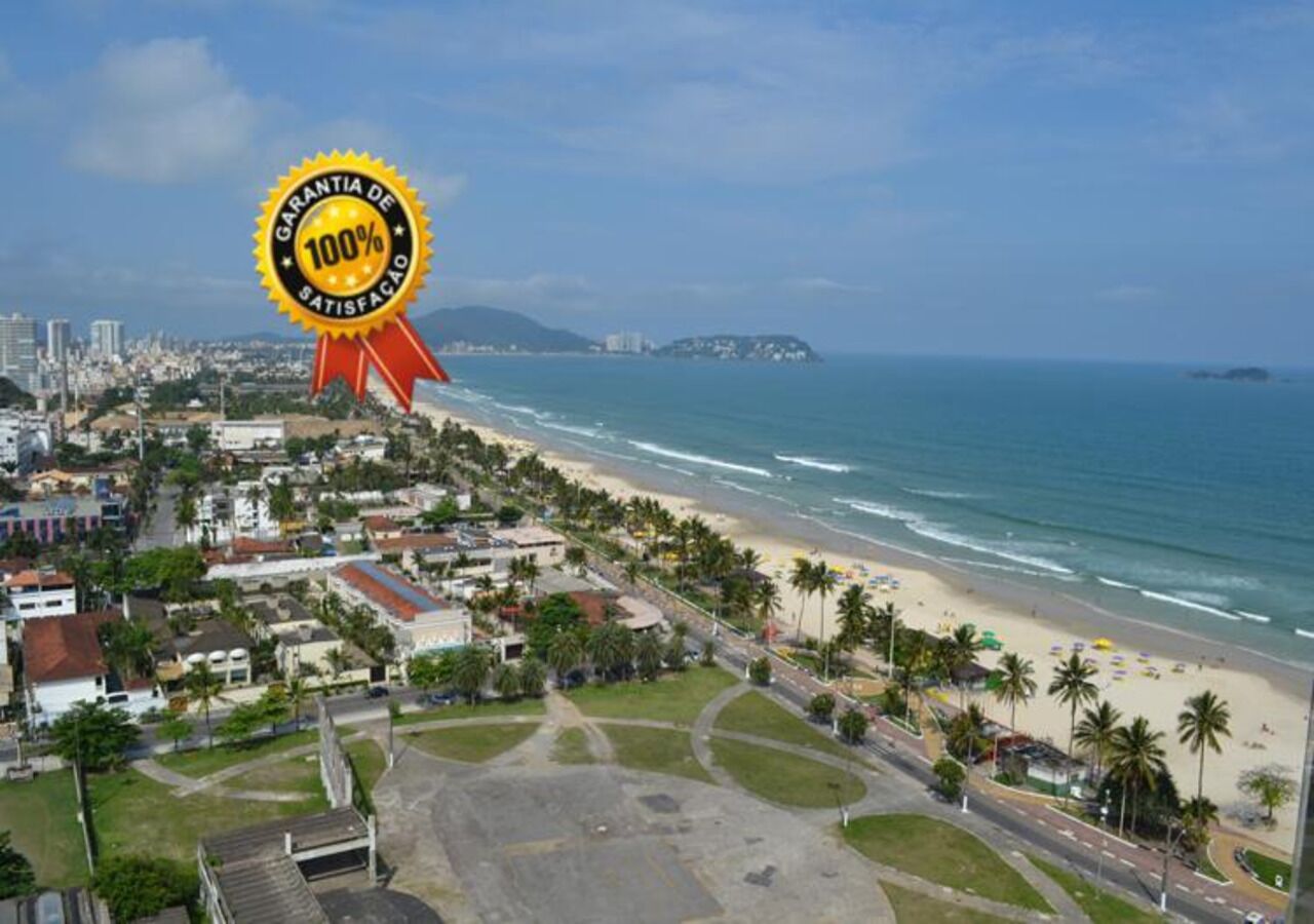 Cove, 4 minute walk to the beach! 2 bathrooms; Garage; 3 Ares-cond.; WiFi.