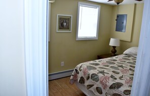 6 habitaciones, tabla de planchar con plancha y wifi gratis