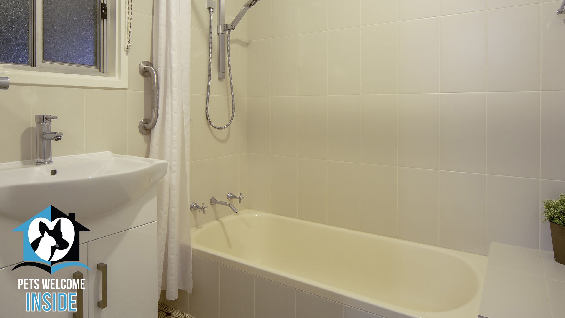 Nordic Retro Beachouse at Port Elliot — image 15