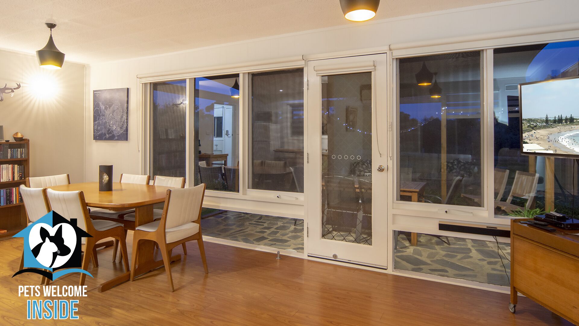 Nordic Retro Beachouse at Port Elliot — image 3