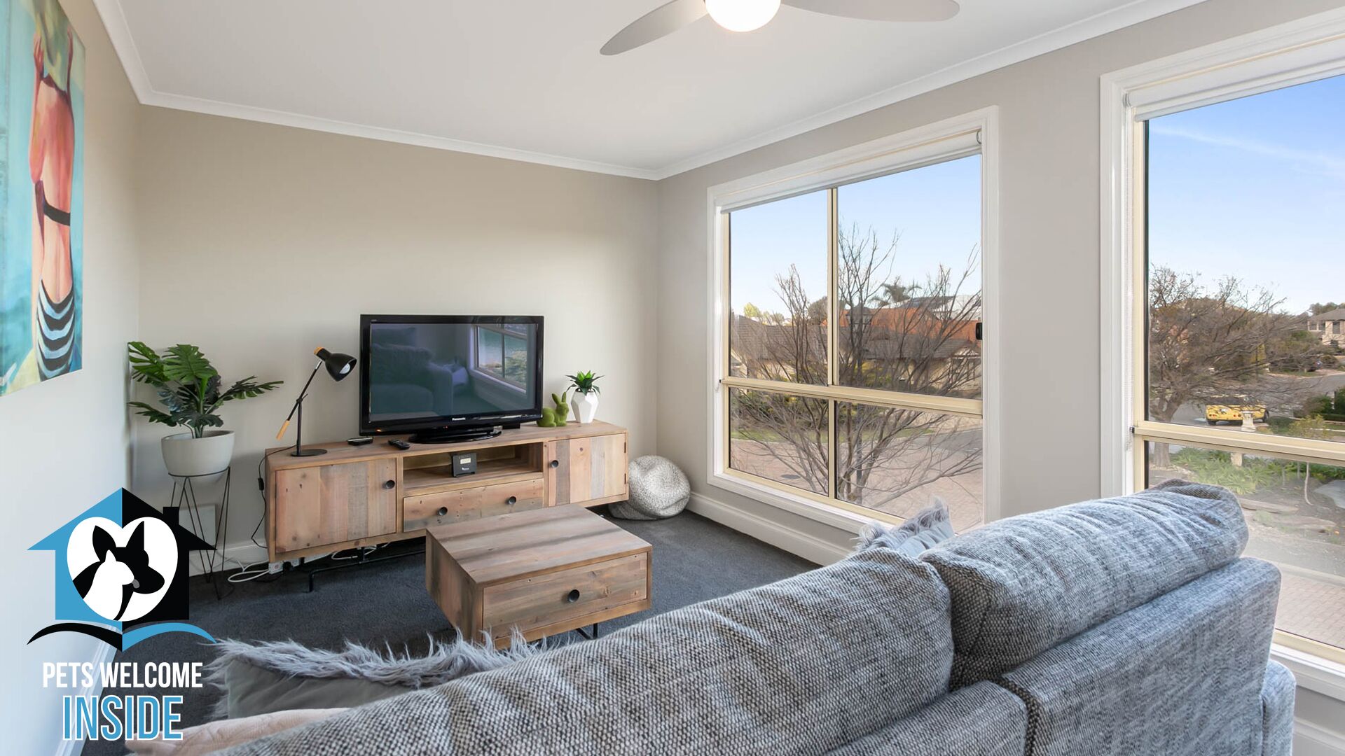 Holiday Home with Private Beach & Stunning Views! — image 14