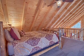 3 bedrooms, iron/ironing board, free WiFi, bed sheets - Aspen Retreat Lodge by Tranquil Hills Lodging (Logan)
