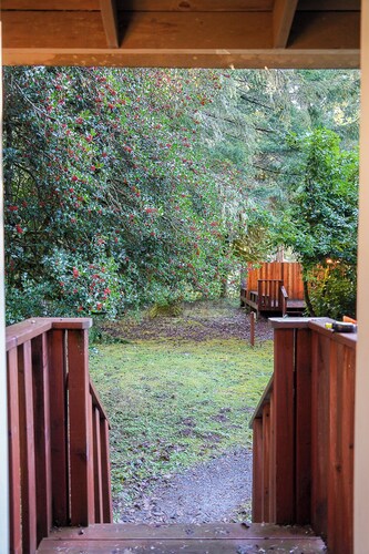 Emerald Room At Forest House (Pre-packed Breakfast Inc., 1mile from Mt Rainier)