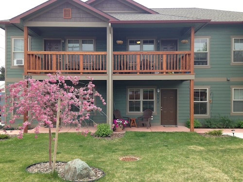 An Apartment Gem Located In The Heart Of Missoula