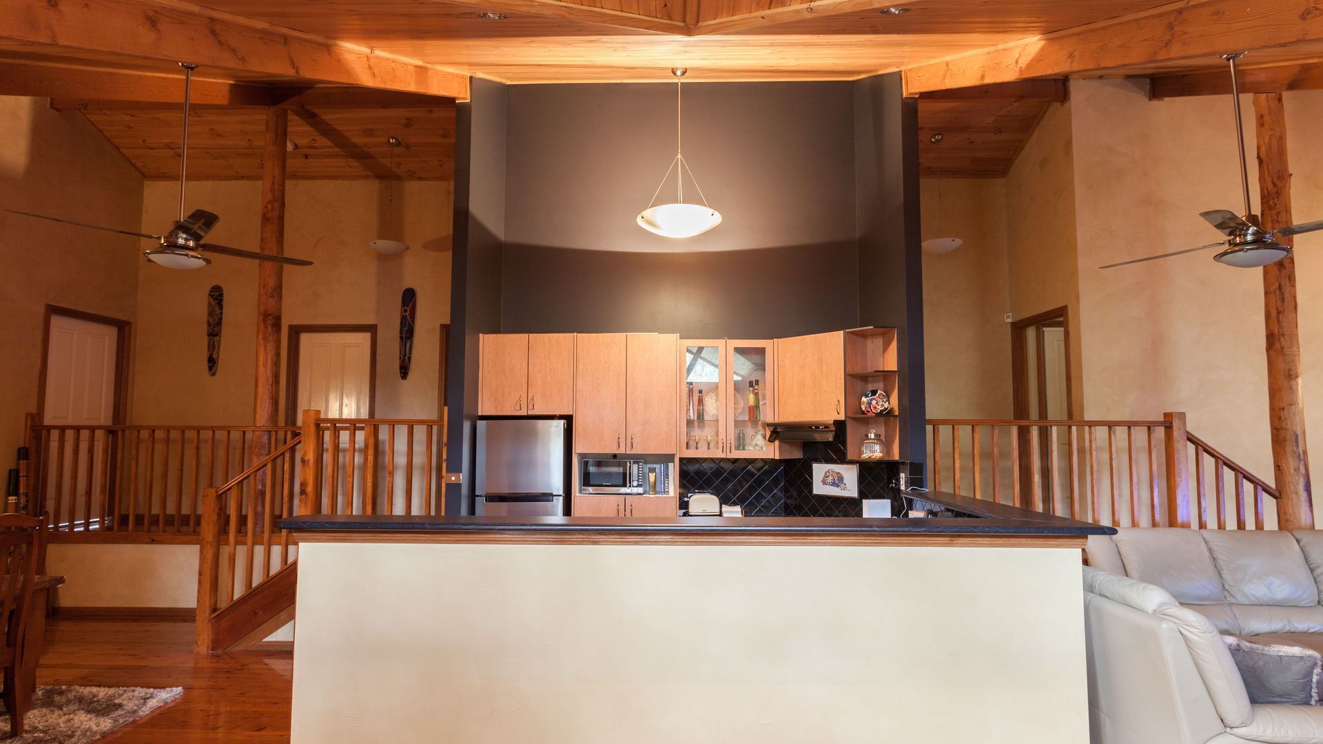 Bullaburra-treescape backs Blue Mountains Nat Park