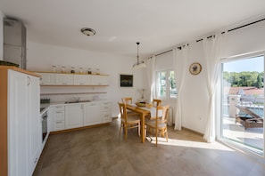 Dining - LUXURY LOCATION: BAY, CASTLES & YACHTS OF MASLINICA BEFORE YOU * A DREAM! (Maslinica)
