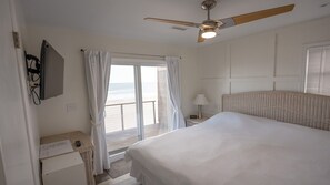 3 bedrooms, iron/ironing board, free WiFi - Paradise Found - Updated Classic 3 BR Home - Direct Oceanfront! (North Topsail Beach)
