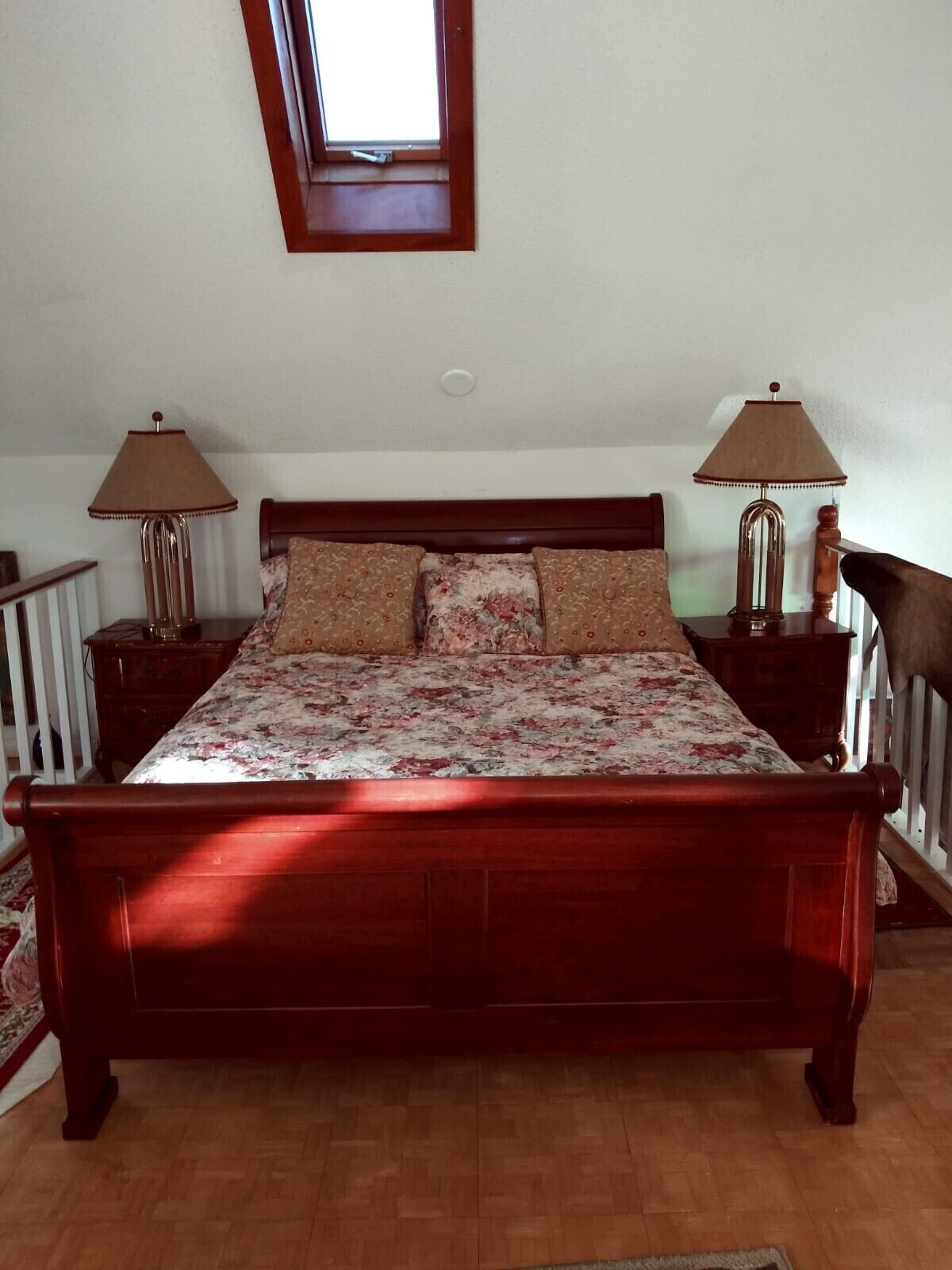 Beautiful Modern Swiss Cottage in Athens, NY