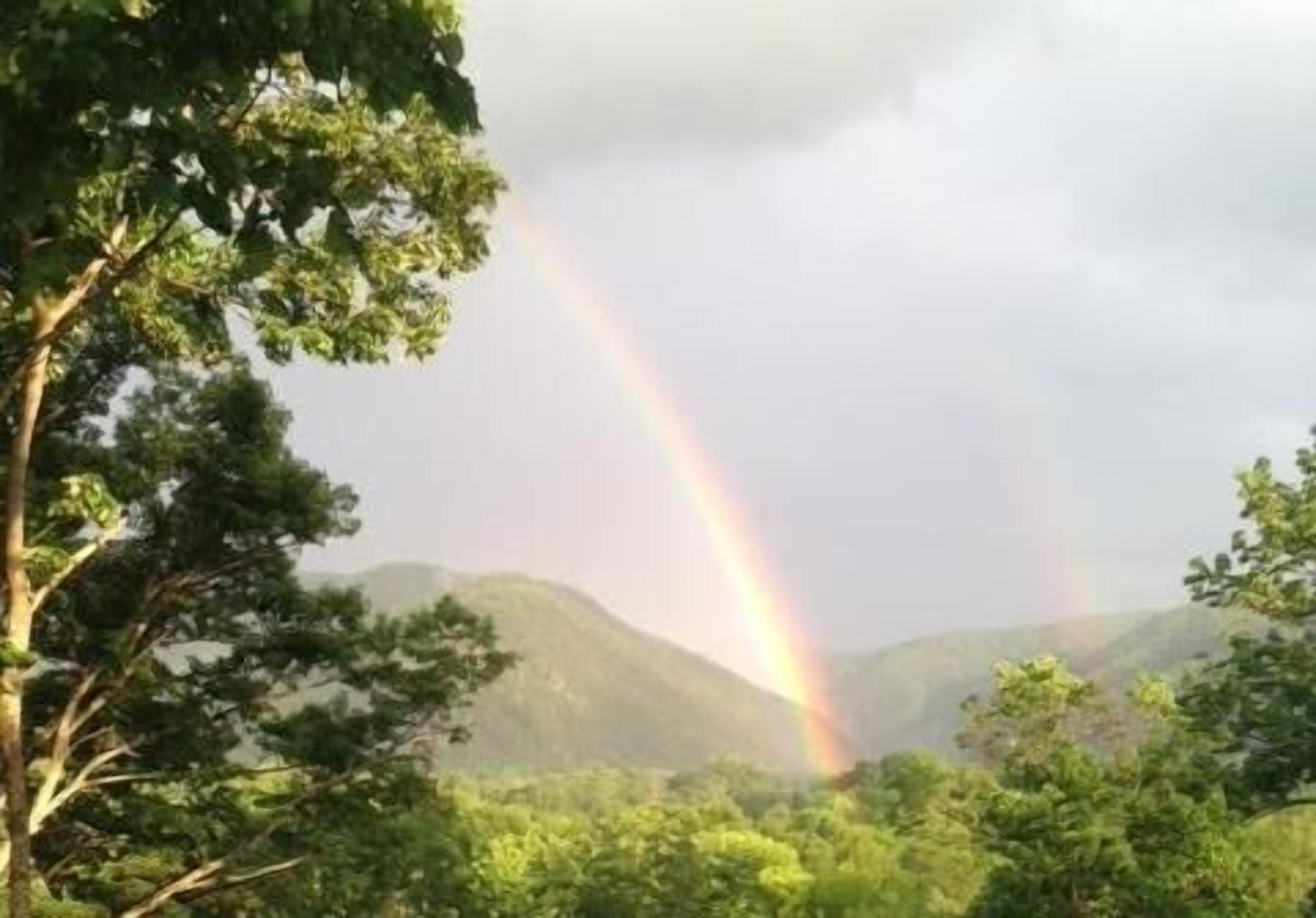 Delightful Cottage - large HOT TUB/SPA 