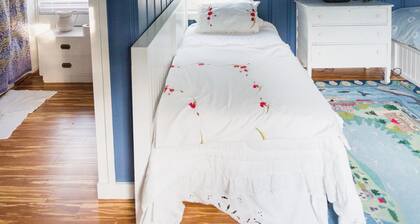 A Cottage Vineyard Encanto junto a la charca