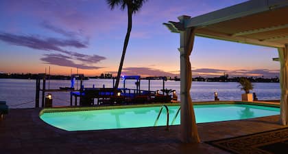 "CASA Dolphina" Private Luxury opinión de la costa de St. Pete Beach y el Golfo de México