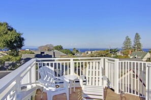 Property grounds - Relax in your Private Retreat - Hot Tub, One Block from Beach & Town! Lic. #0085 (Pacific Grove)