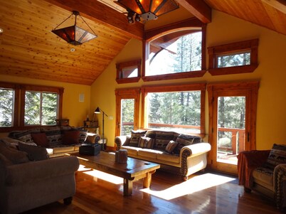 Tahoe Ski Lodge WiFi, bañera de hidromasaje con capacidad para 16