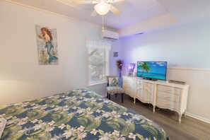 1 bedroom, iron/ironing board, travel crib, WiFi