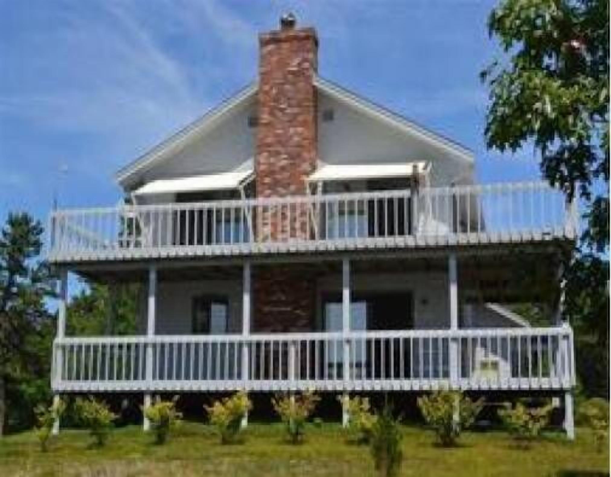 Shipshape 4 Br with Sunset Views