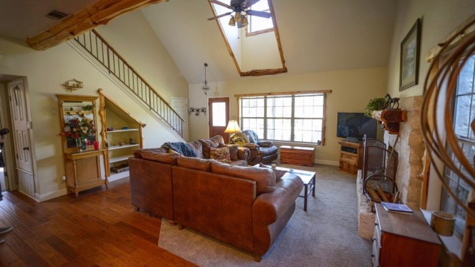 Expansive Resort-like Hill Country Ranch on 16 Beautiful Acres with Pool & Spa