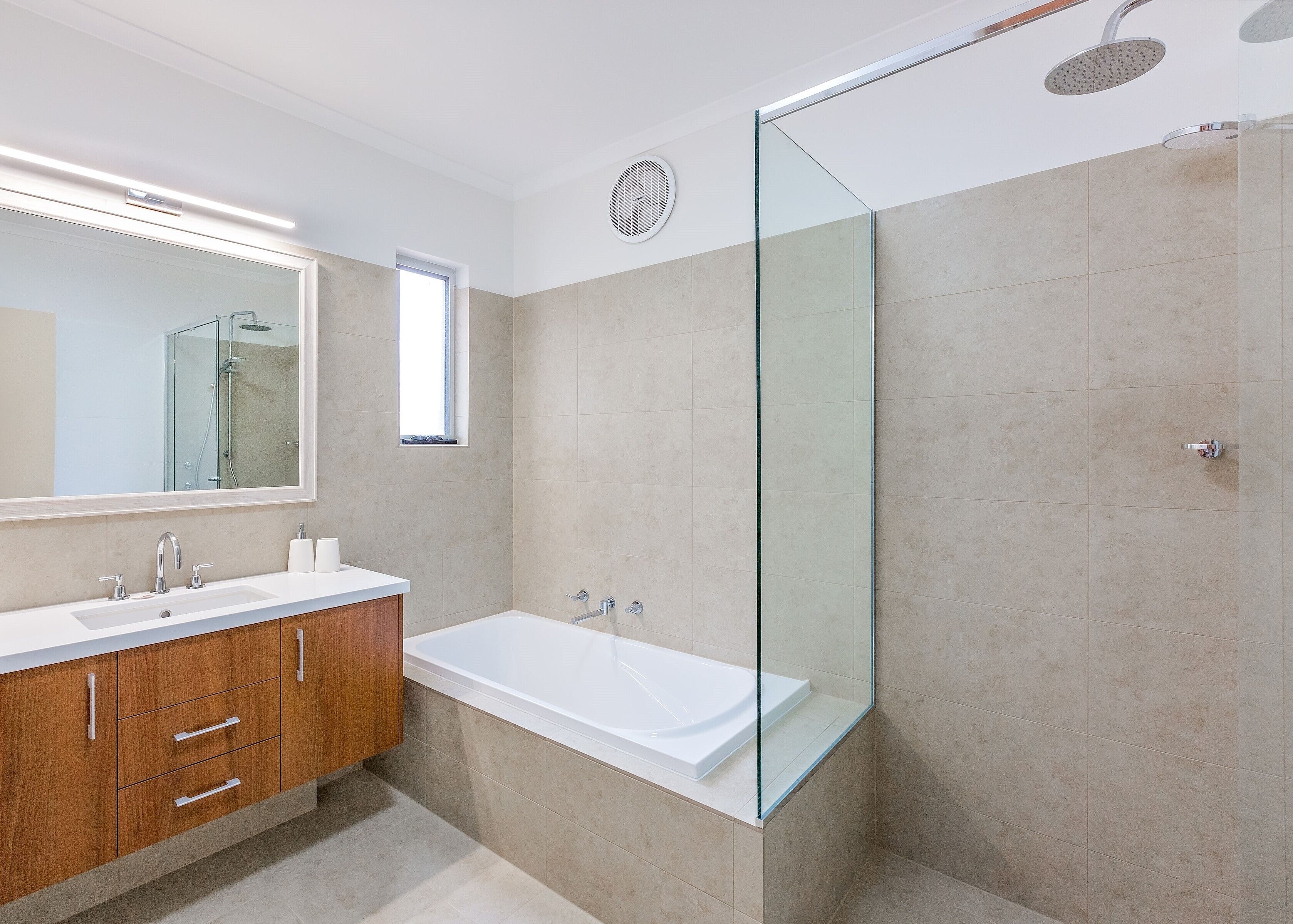 Dunsborough Waterfront - Newly Renovated — image 16