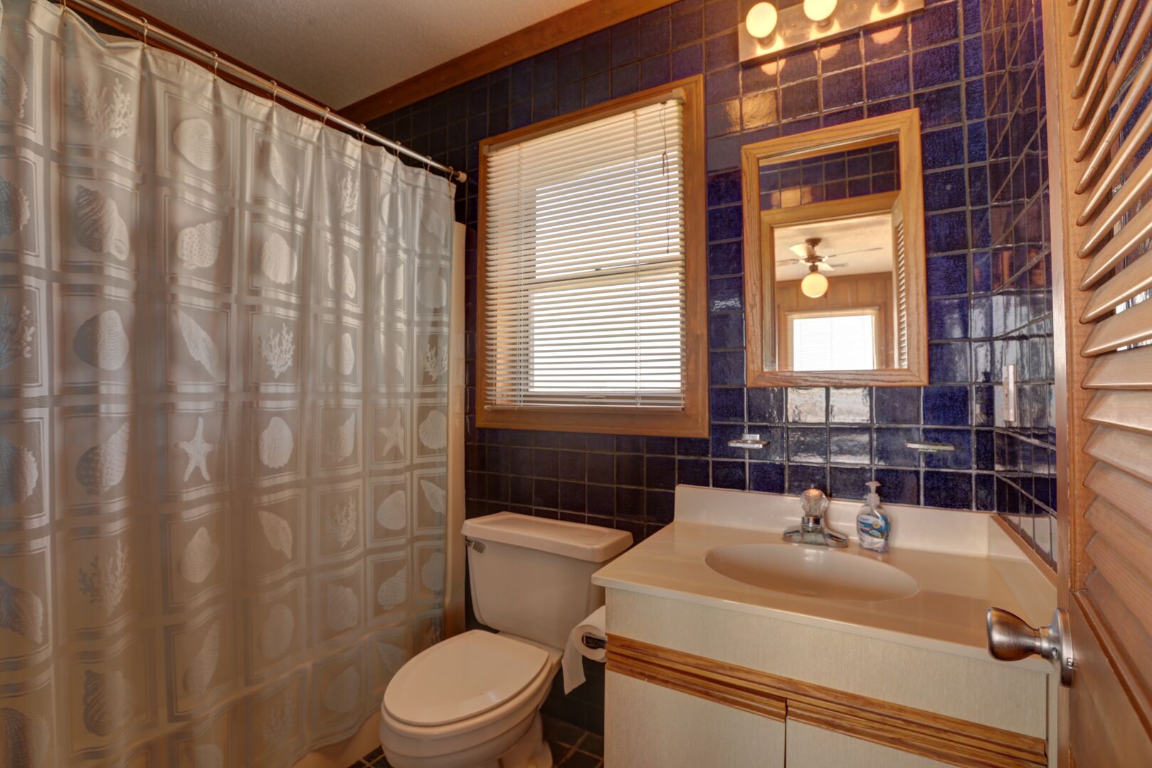  Oceanfront, Hot tub ! Amazing Views. 