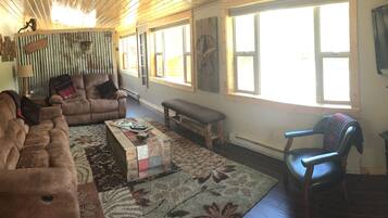 TV, fireplace, video games, table tennis